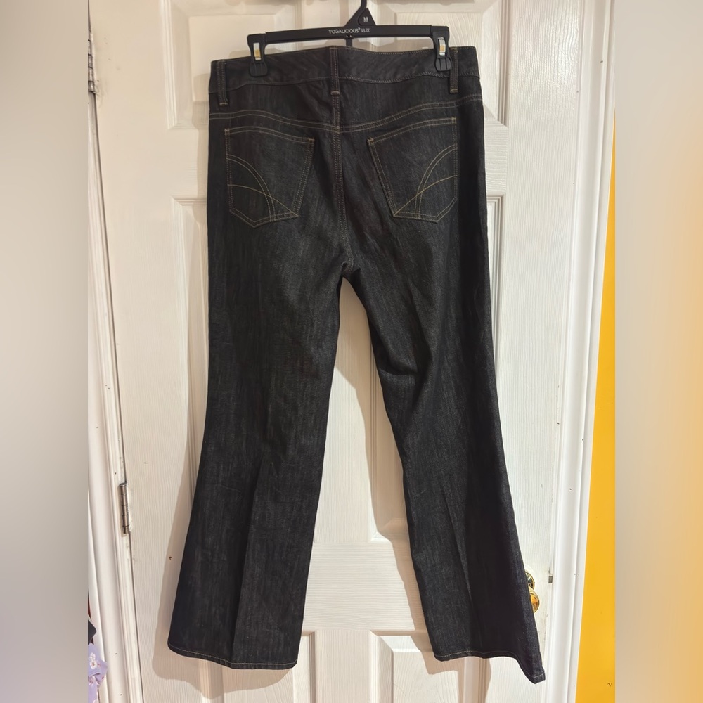 Tommy Hilfiger Men's Black Bootcut Jeans - Picture 4 of 5